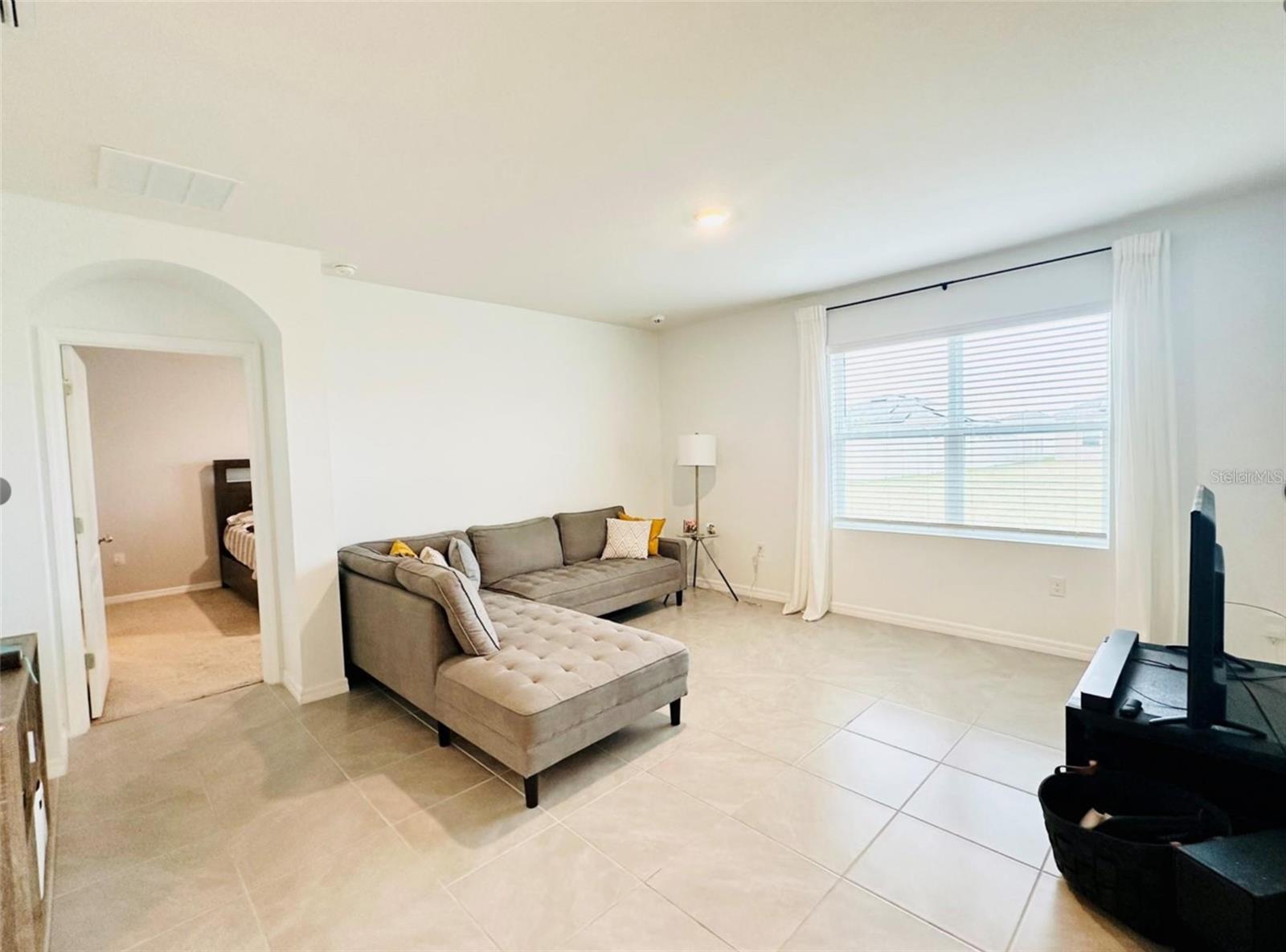 RIVERBEND AT CAMERON HEIGHTS PH 2 - Residential Lease