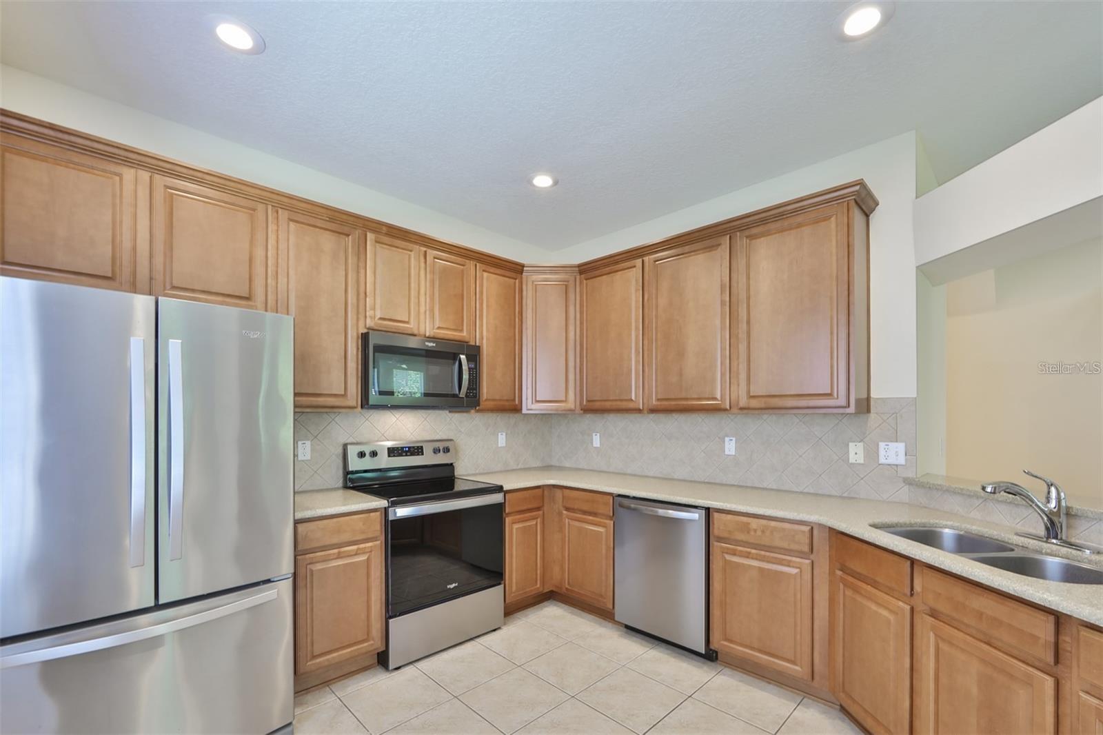 SCHOONER COVE A CONDO PH - Residential Lease