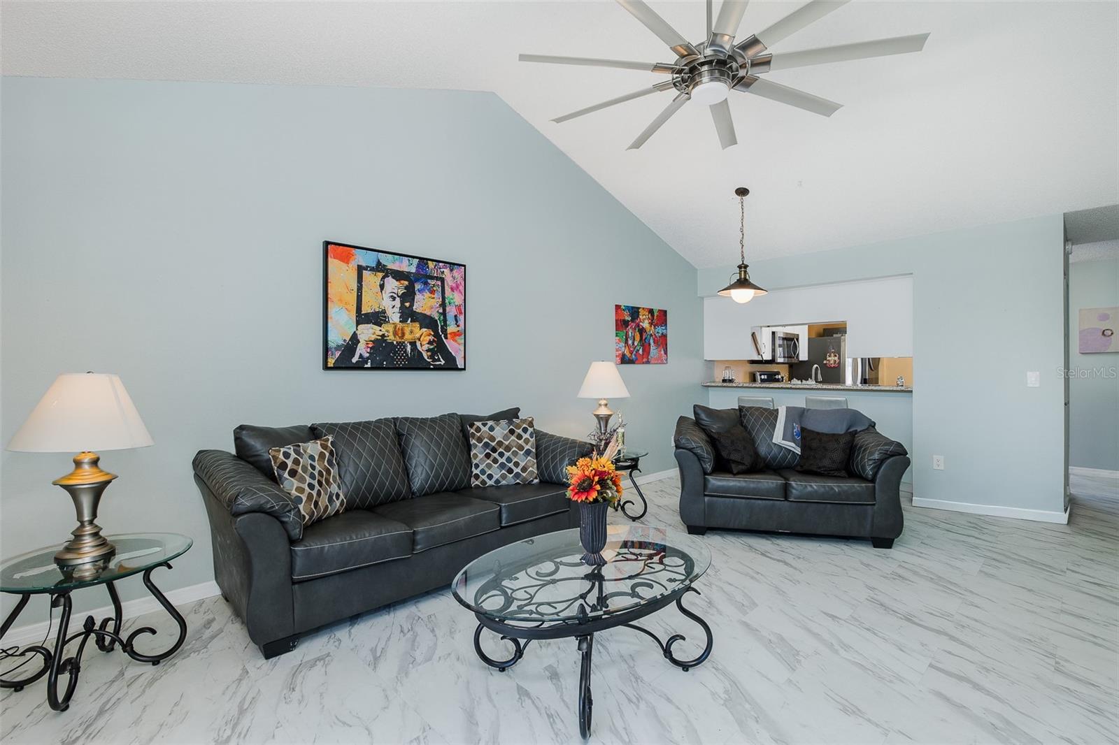 SUNNYBROOK CONDO 3 - Residential