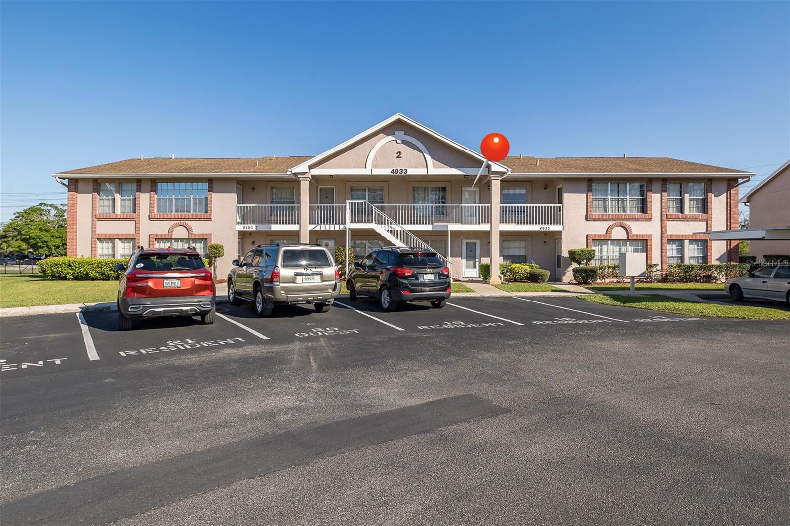 SUNNYBROOK CONDO 3 - Residential