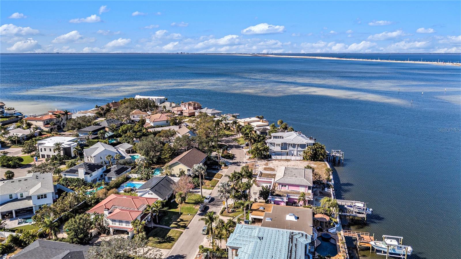 BAYSHORE ESTATES - Land