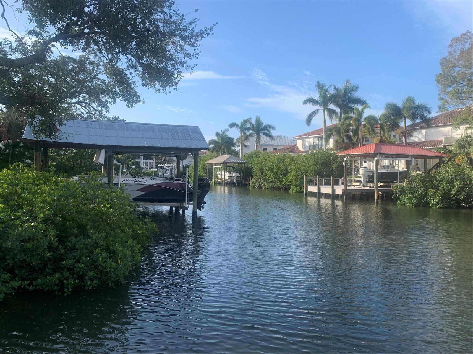 BAYSHORE ESTATES - Land