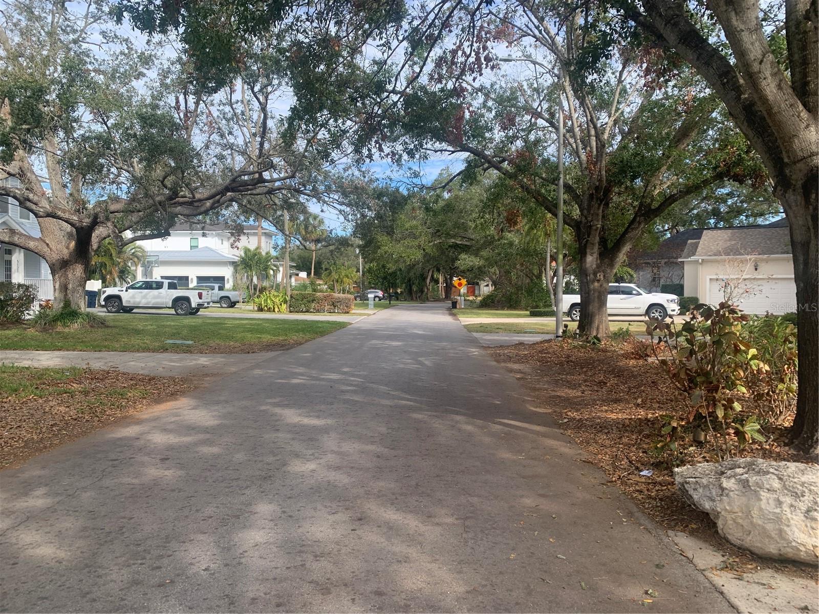 BAYSHORE ESTATES - Land