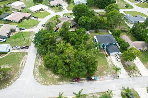 1040 TREADWAY DRIVE DELTONA FL 32738
