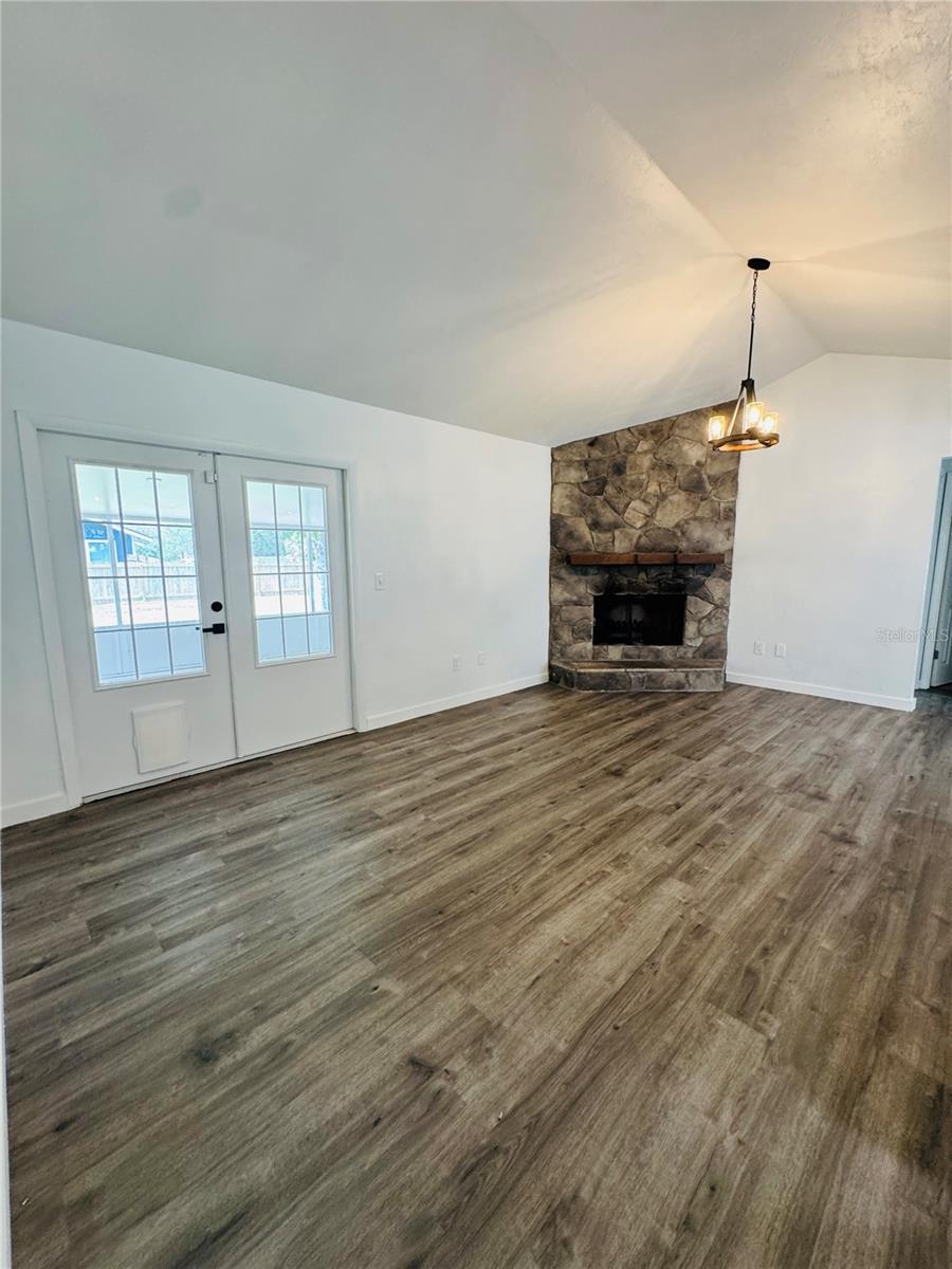 4824 NW 37TH PLACE