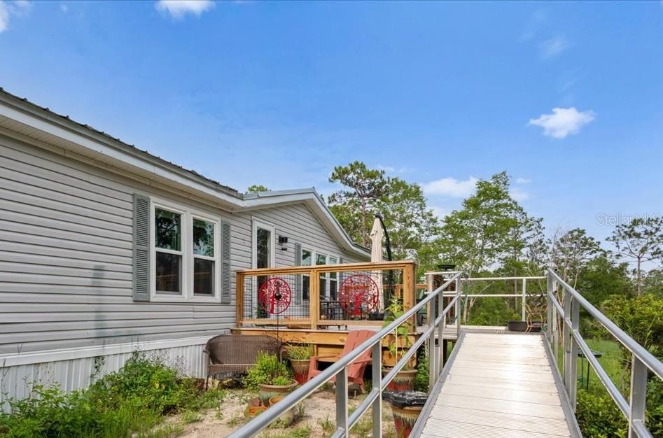 7220 NE 24TH LOOP