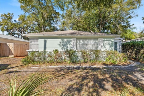 2 beds bed, 1 baths bath property at 3817 W Bay To Bay Boulevard, Tampa, FL 33629