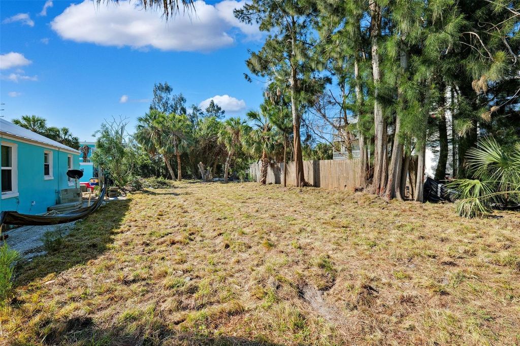 Photo of 115 125th Avenue, Treasure Island, FL 33706 (MLS # TB8429596)