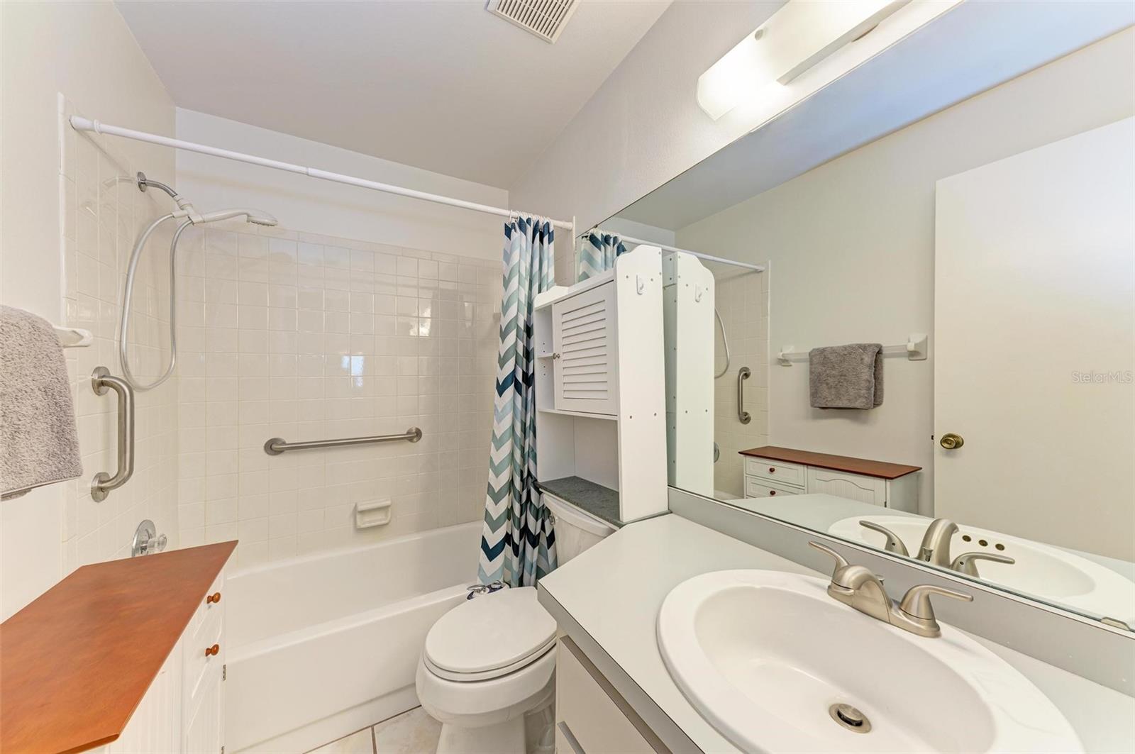 CURRY COVE - Residential