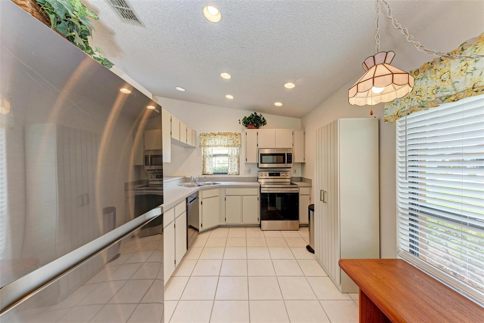 CURRY COVE - Residential