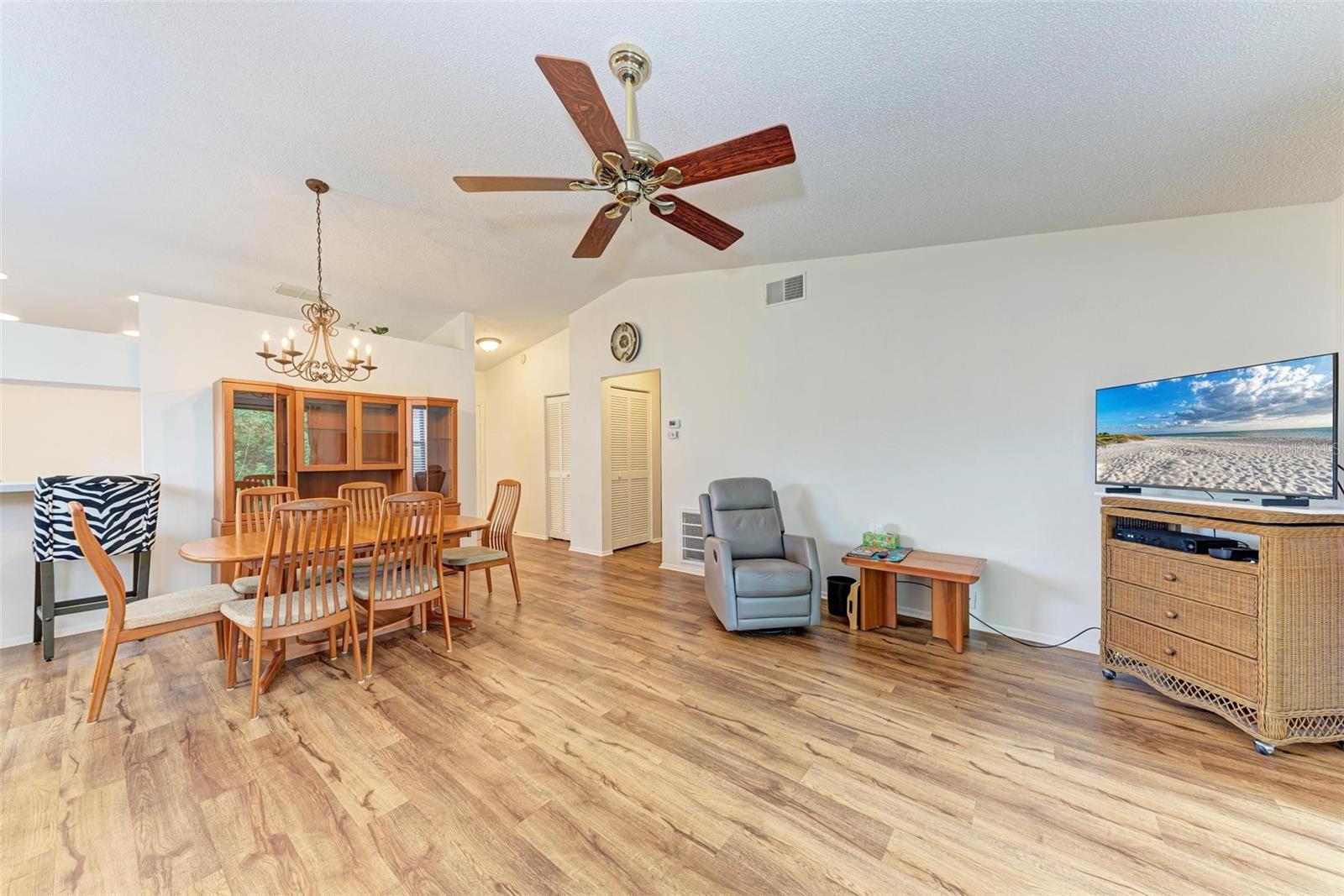 CURRY COVE - Residential