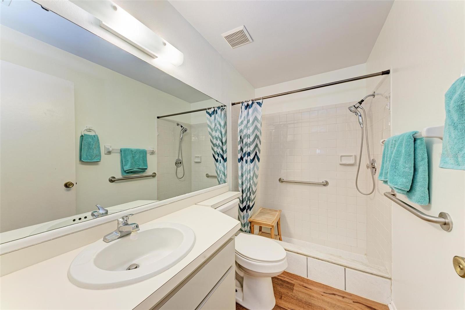 CURRY COVE - Residential