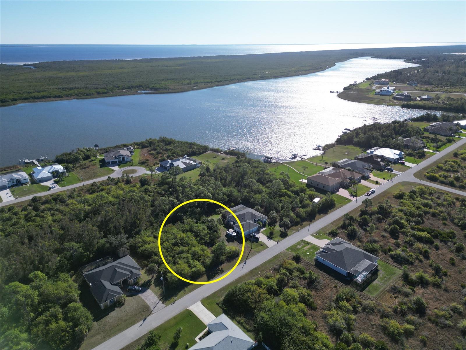 PORT CHARLOTTE SEC 94 01 - Land