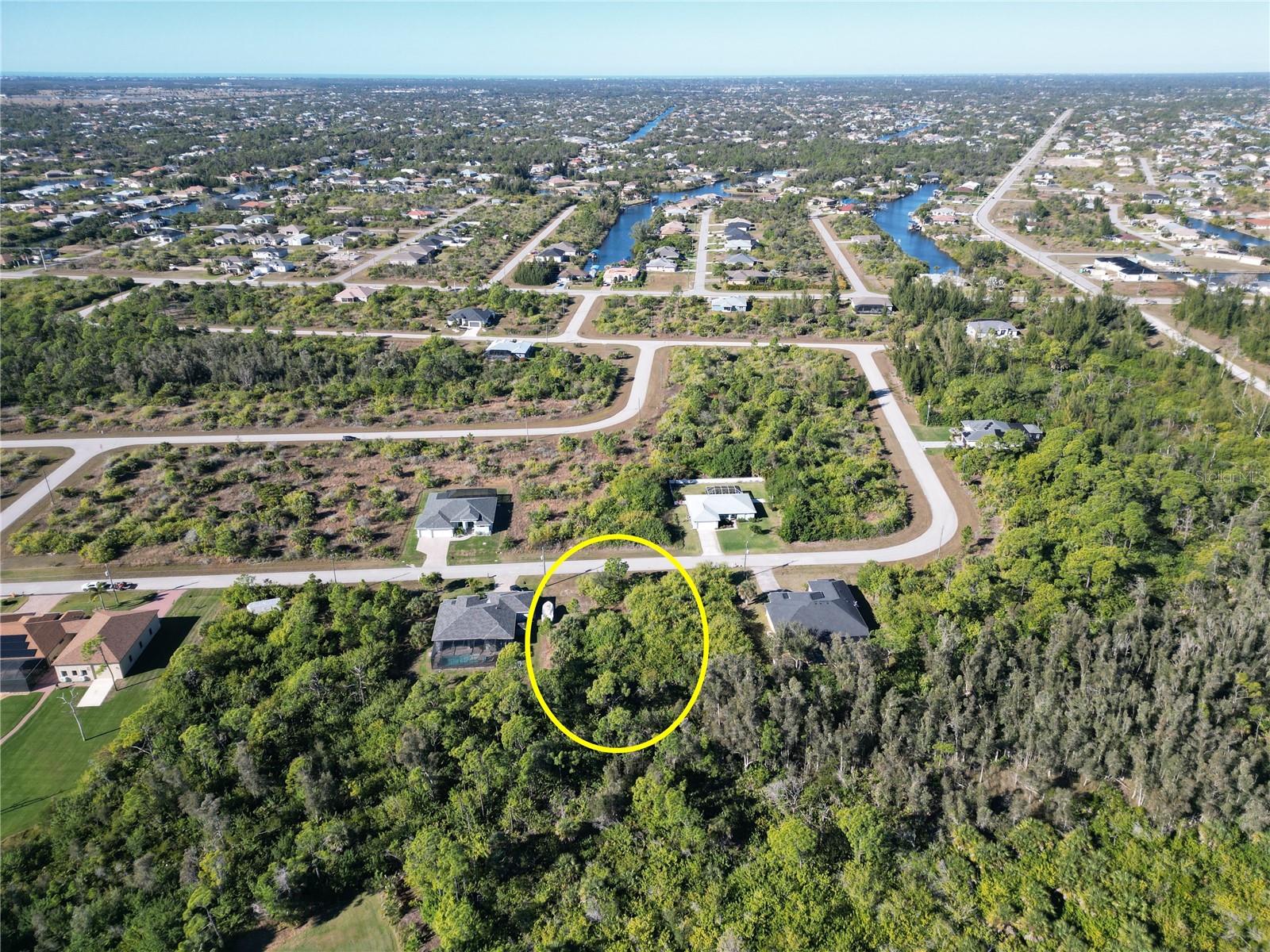 PORT CHARLOTTE SEC 94 01 - Land