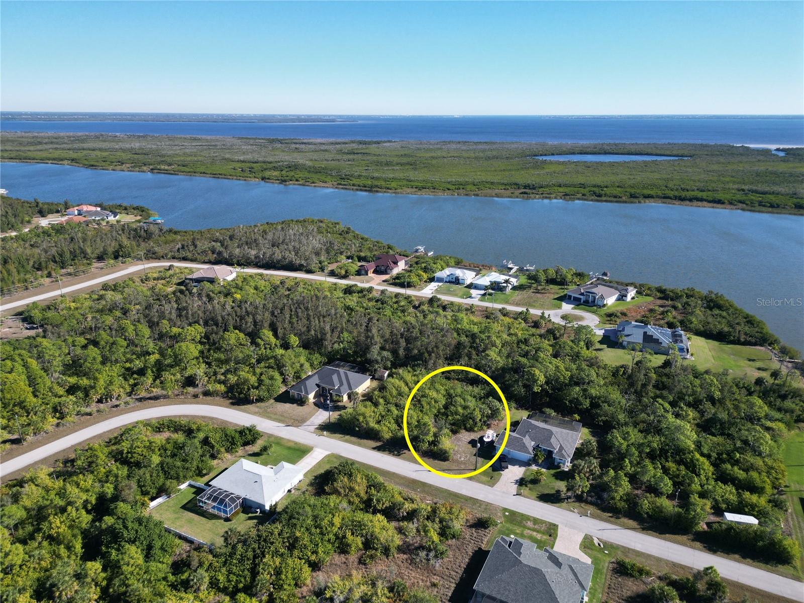 PORT CHARLOTTE SEC 94 01 - Land