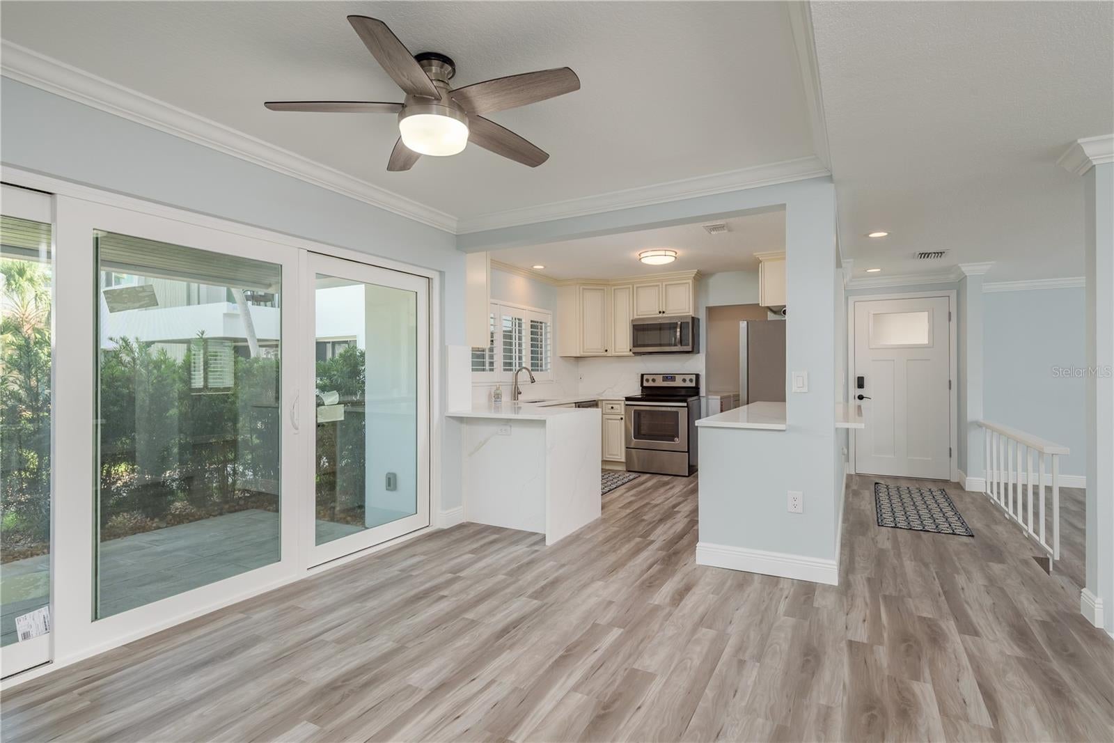 311 ISLAND WAY 101