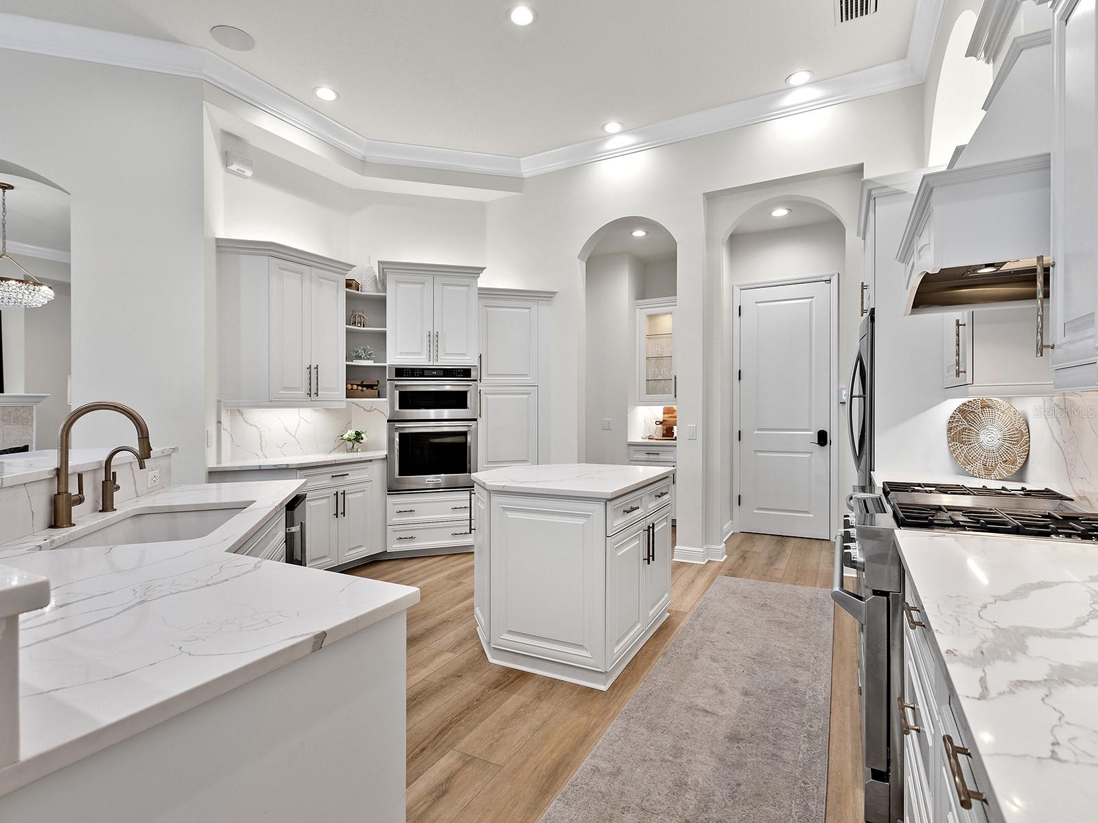LAKEWOOD RANCH COUNTRY CLUB - Residential