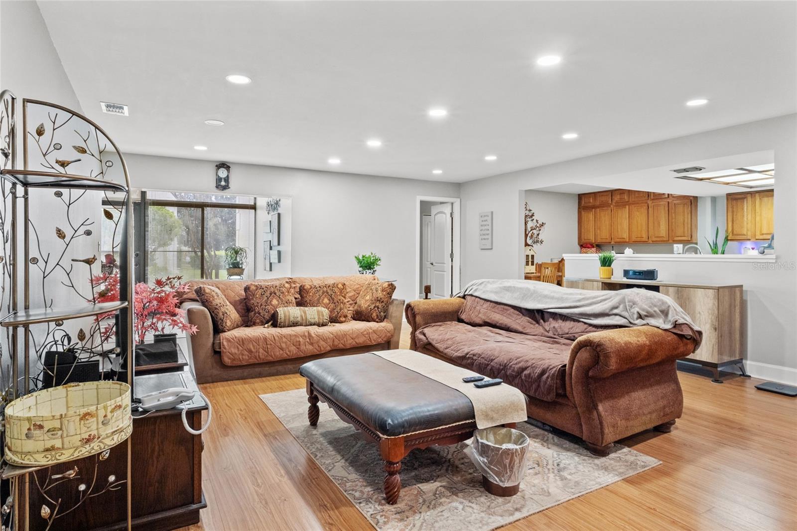 CARROLLWOOD VILL CHASE PH 3 - Residential