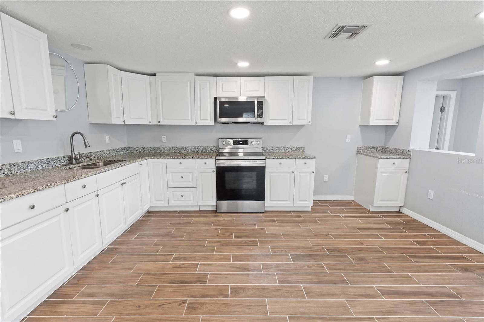 JAN PHYL VILLAGE UNIT 03 A - Residential