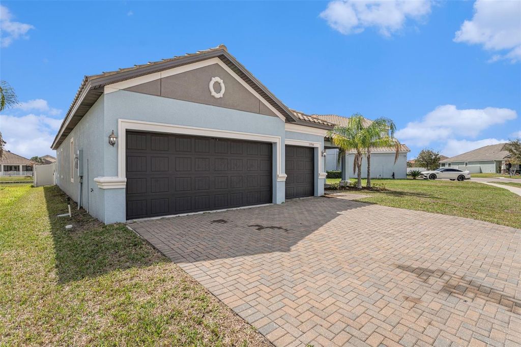 Photo of 11944 N Cinnamon Fern Drive, Riverview, FL 33579 (MLS # O6389263)