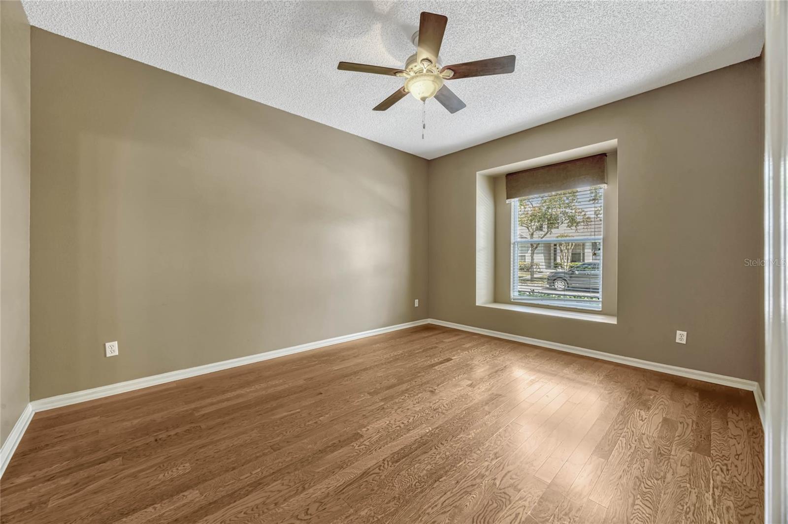 AVALON PARK VILLAGE 04 B-K - Residential Lease