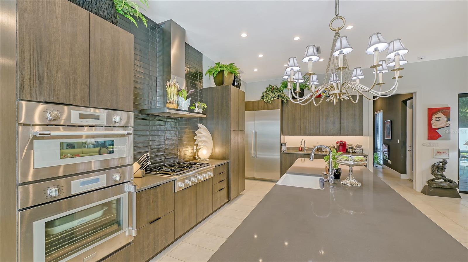 SCHINDLER SUB - Residential Income