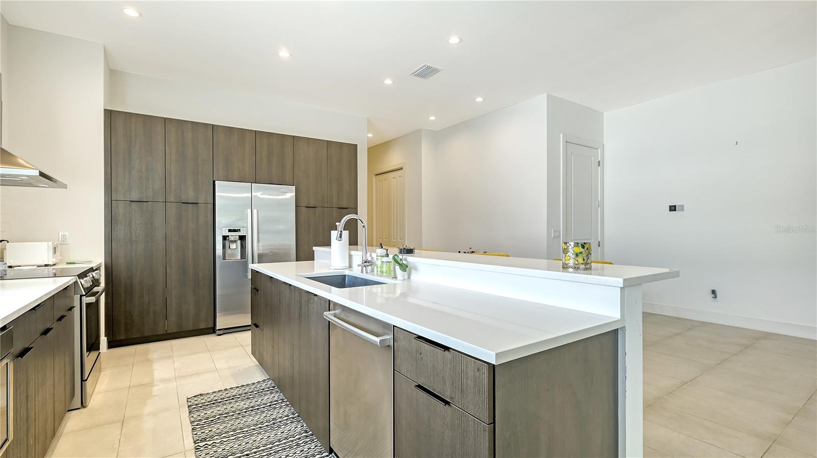 SCHINDLER SUB - Residential Income