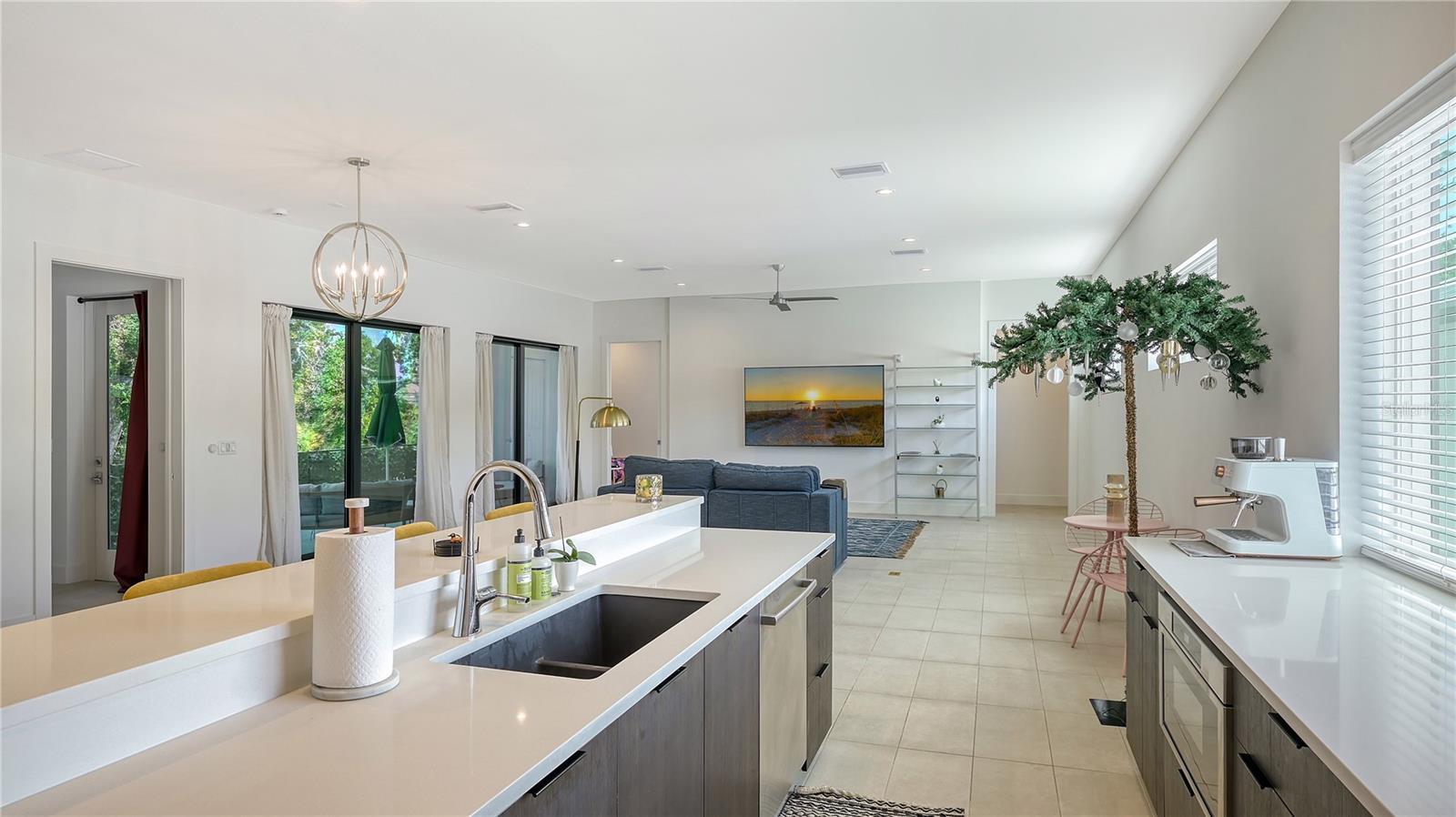 SCHINDLER SUB - Residential Income