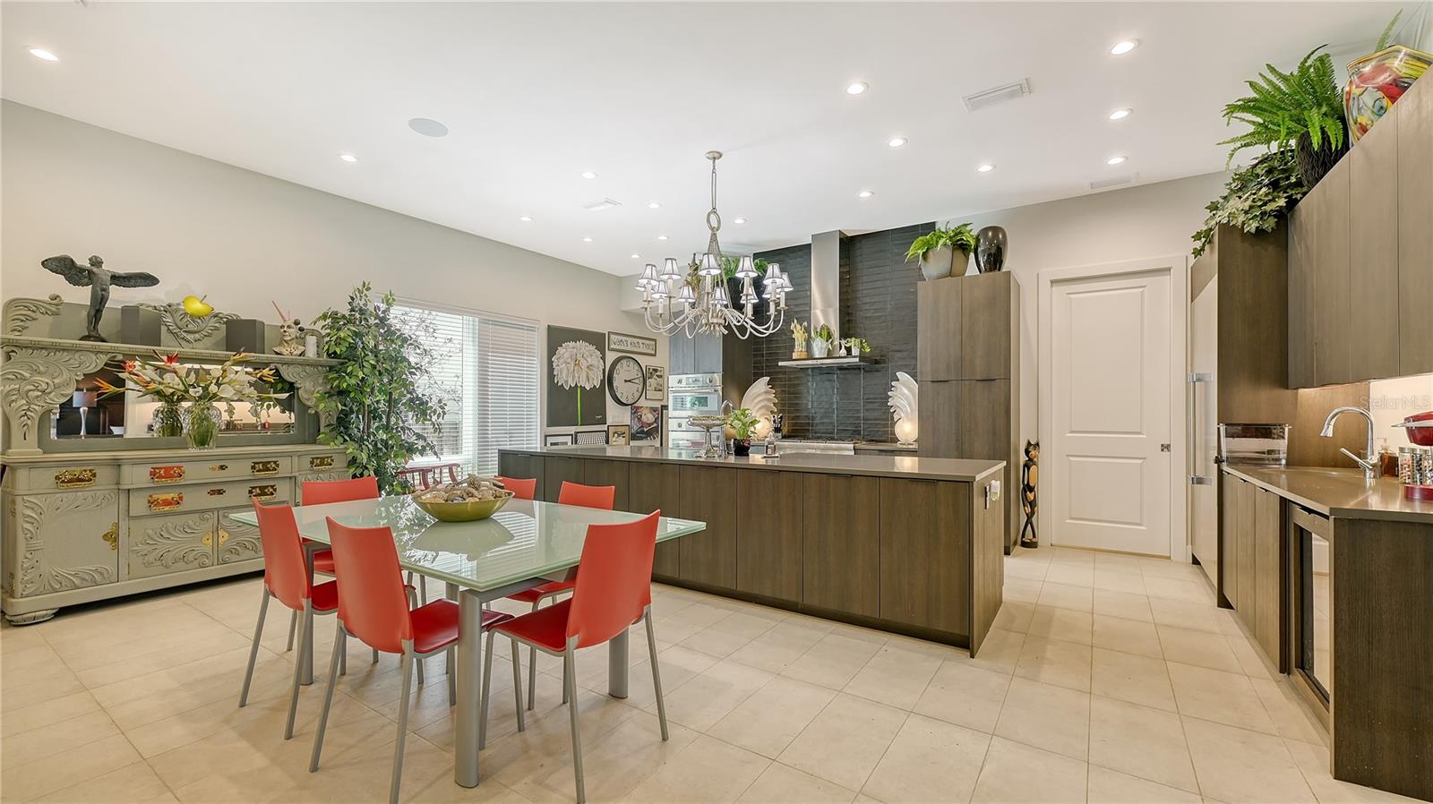 SCHINDLER SUB - Residential Income