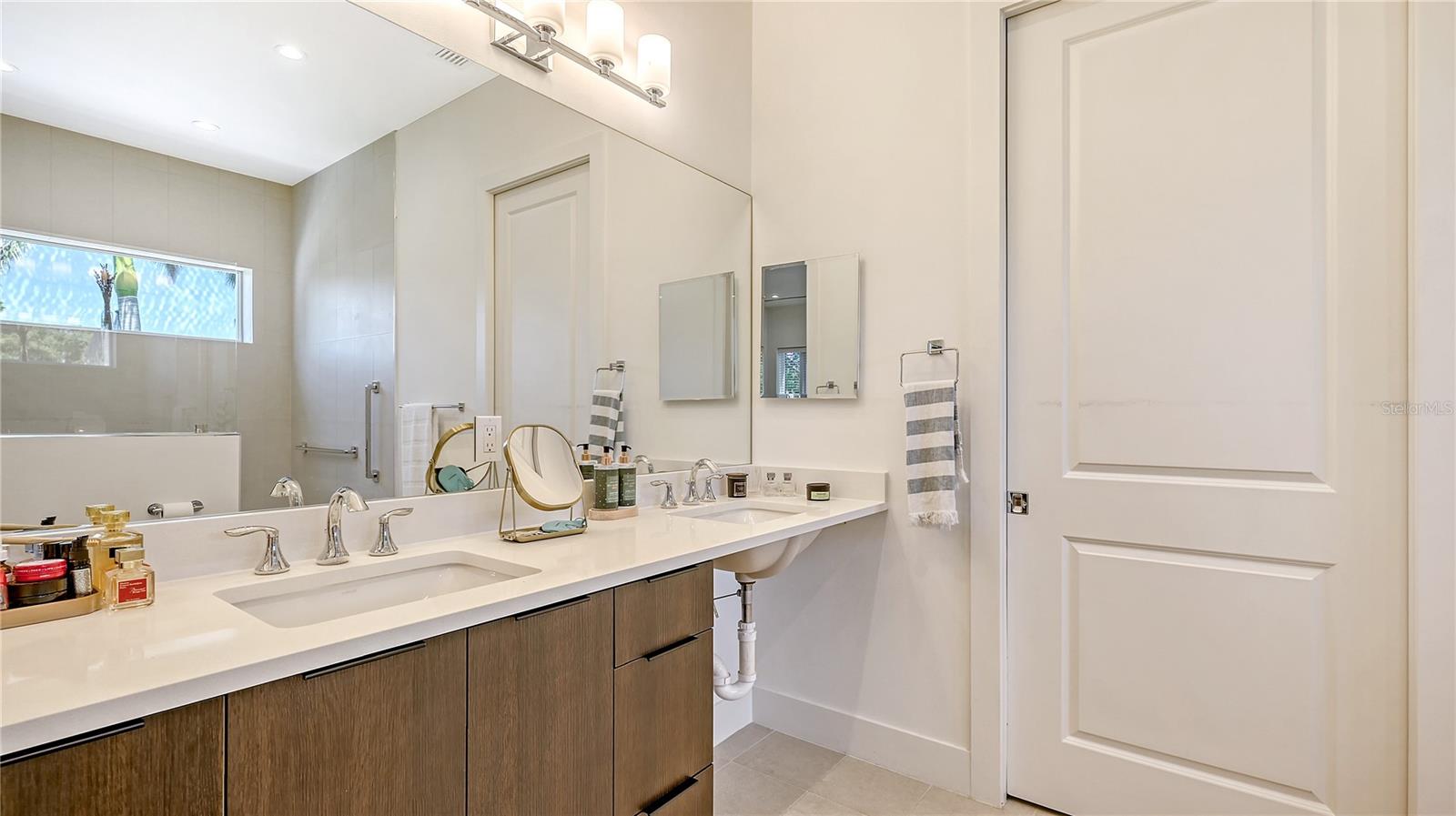 SCHINDLER SUB - Residential Income