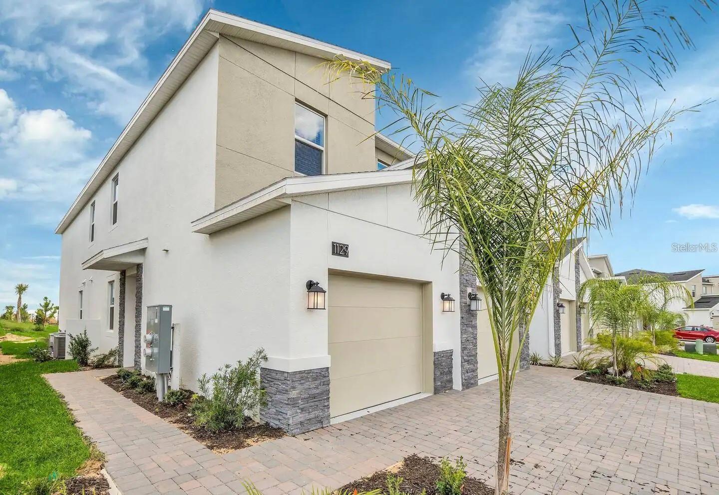 1129 DROP LANE 1129
