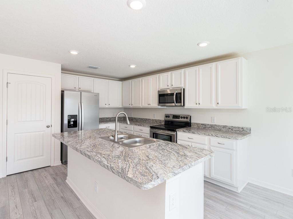 PORT CHARLOTTE SUB 12 1ST REPLAT - Residential