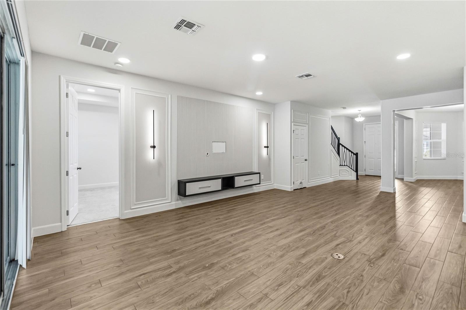 RED EMBER NORTH - Residential