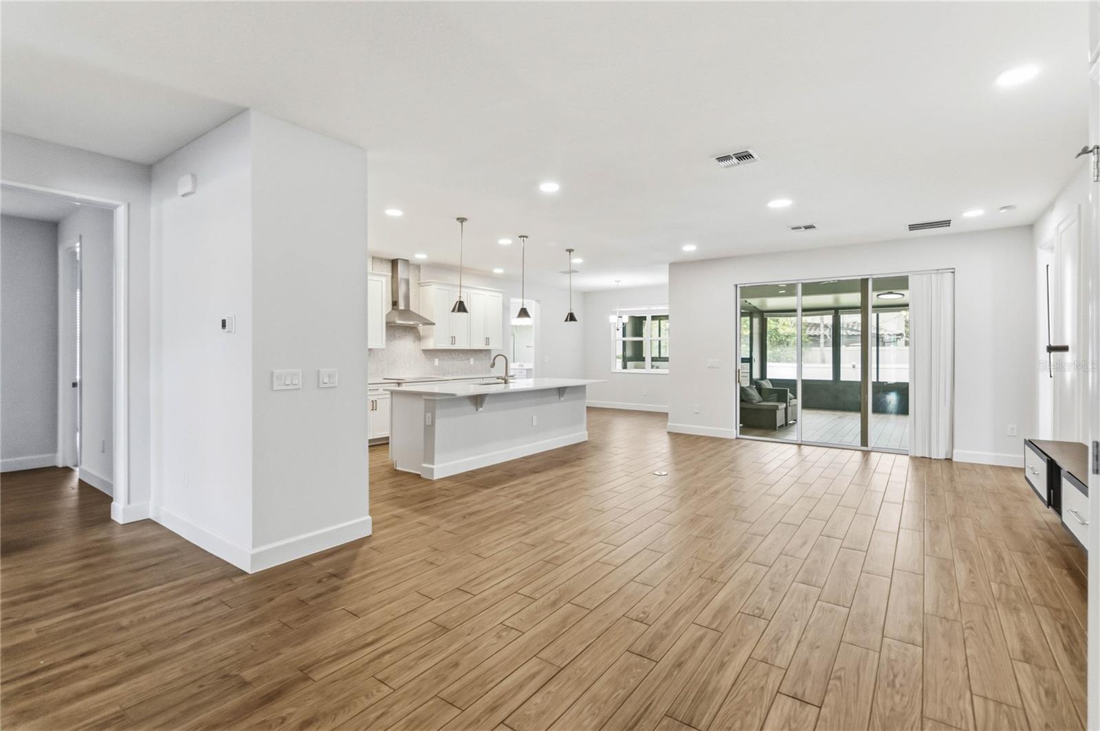 2510 CEDAR SHAKE COURT