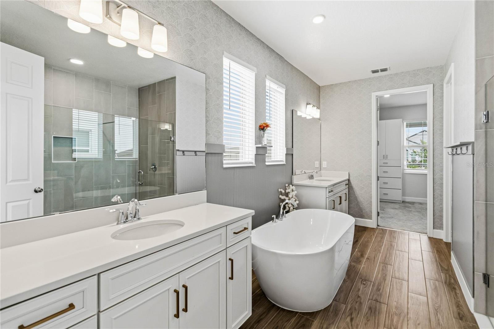 RED EMBER NORTH - Residential