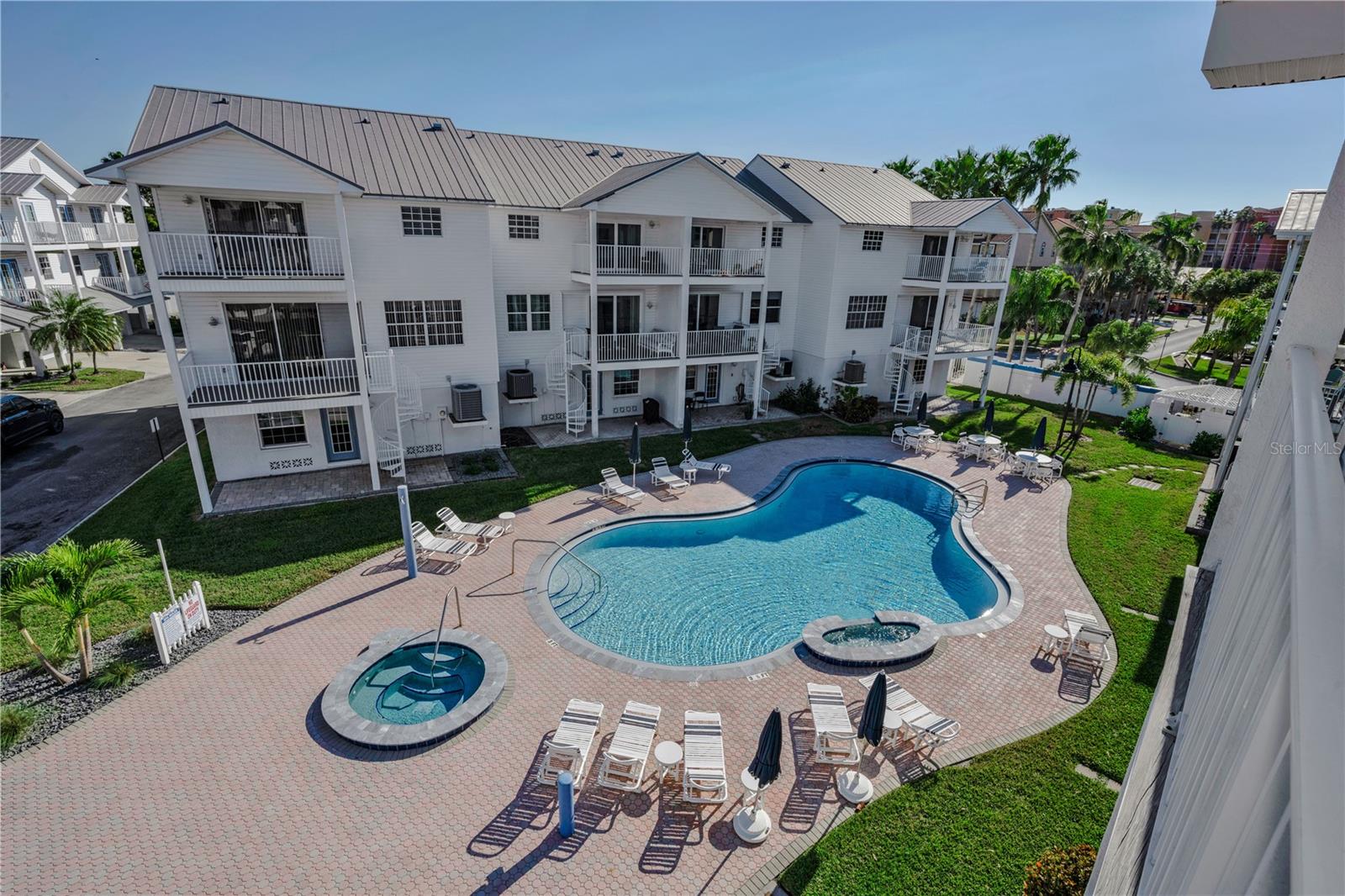 TIDES VILLAGE - YACHT - Residential