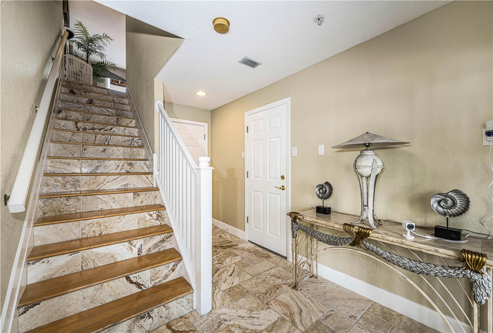 TIDES VILLAGE - YACHT - Residential