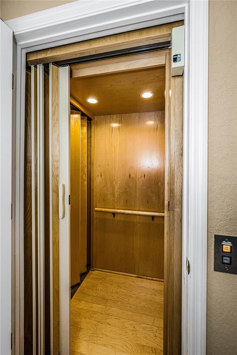 TIDES VILLAGE - YACHT - Residential