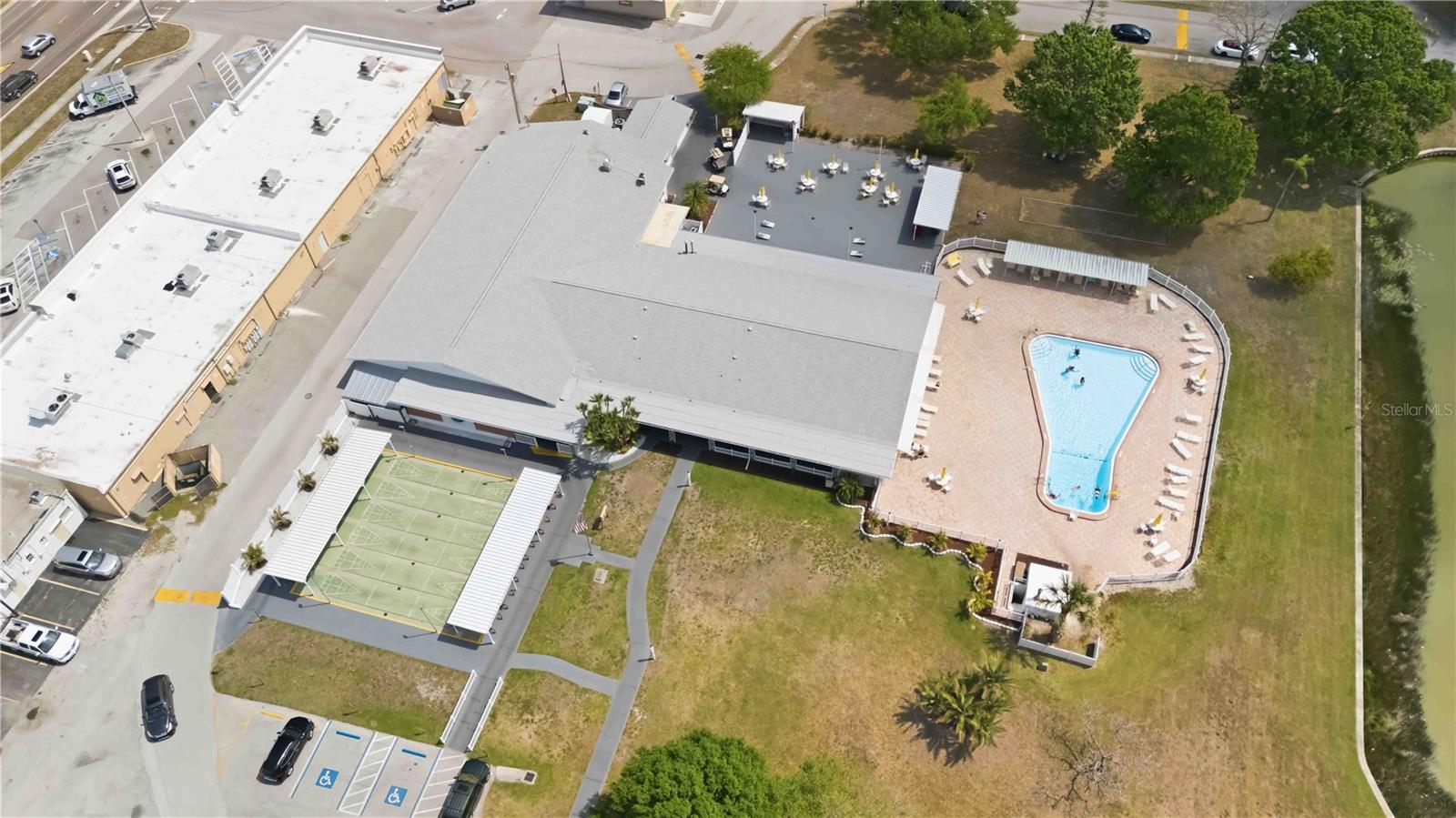 TOWN APTS CONDO - Residential