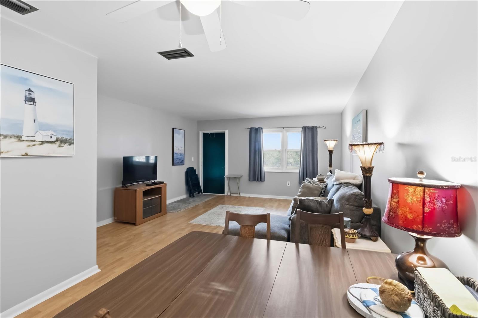 TOWN APTS CONDO - Residential