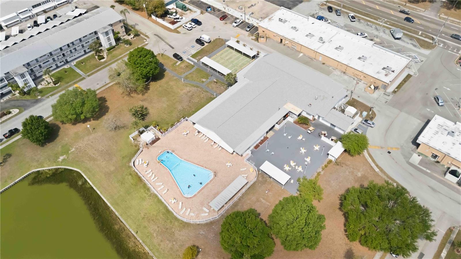 TOWN APTS CONDO - Residential