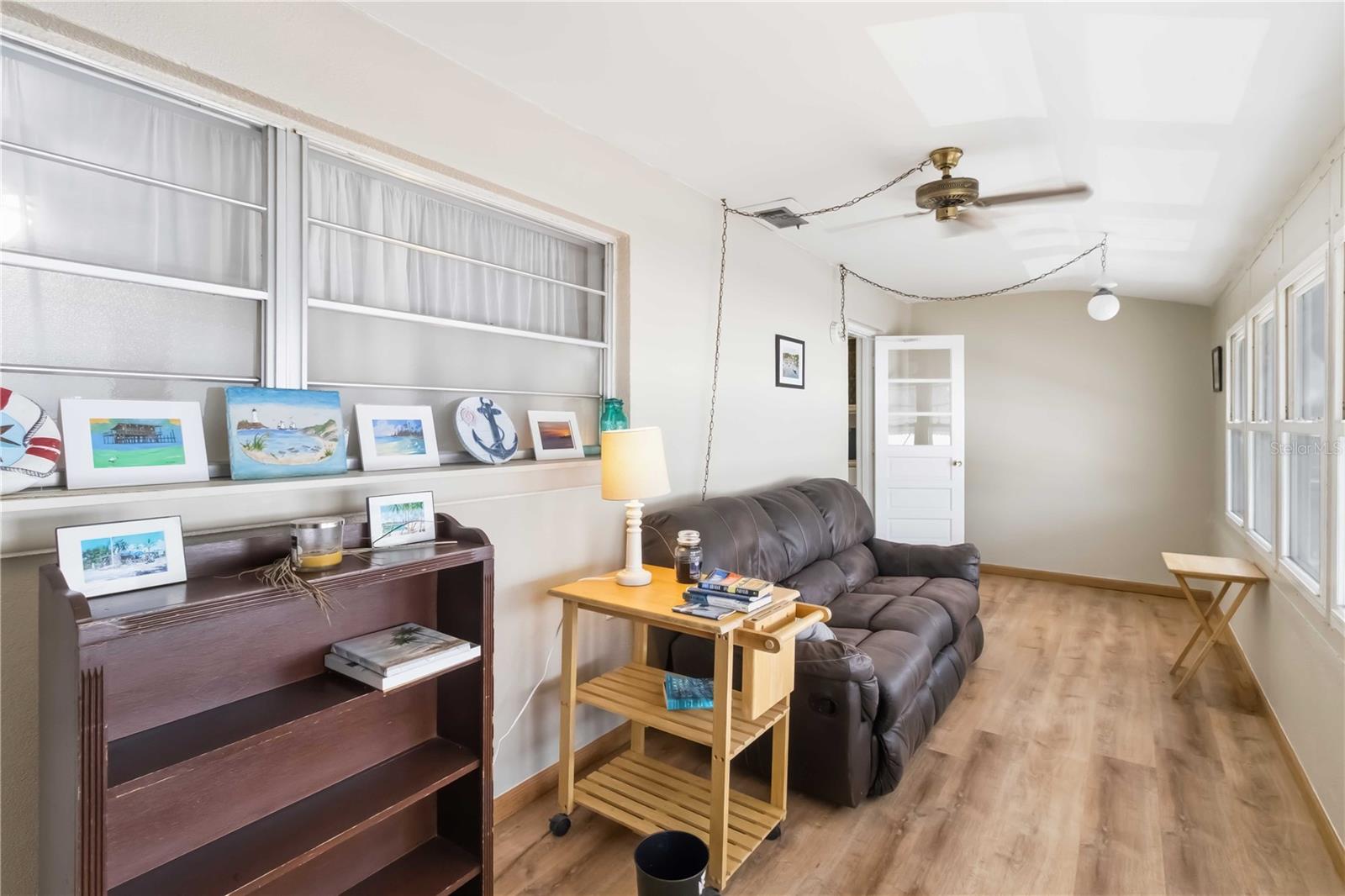 TOWN APTS CONDO - Residential