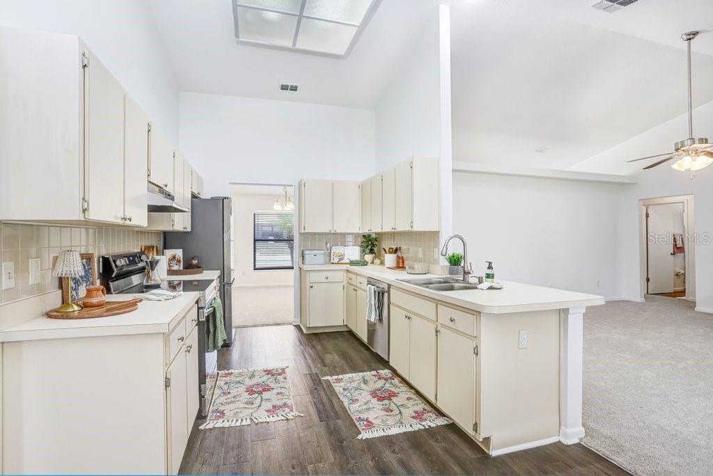 BUCKHORN TRACE - Residential