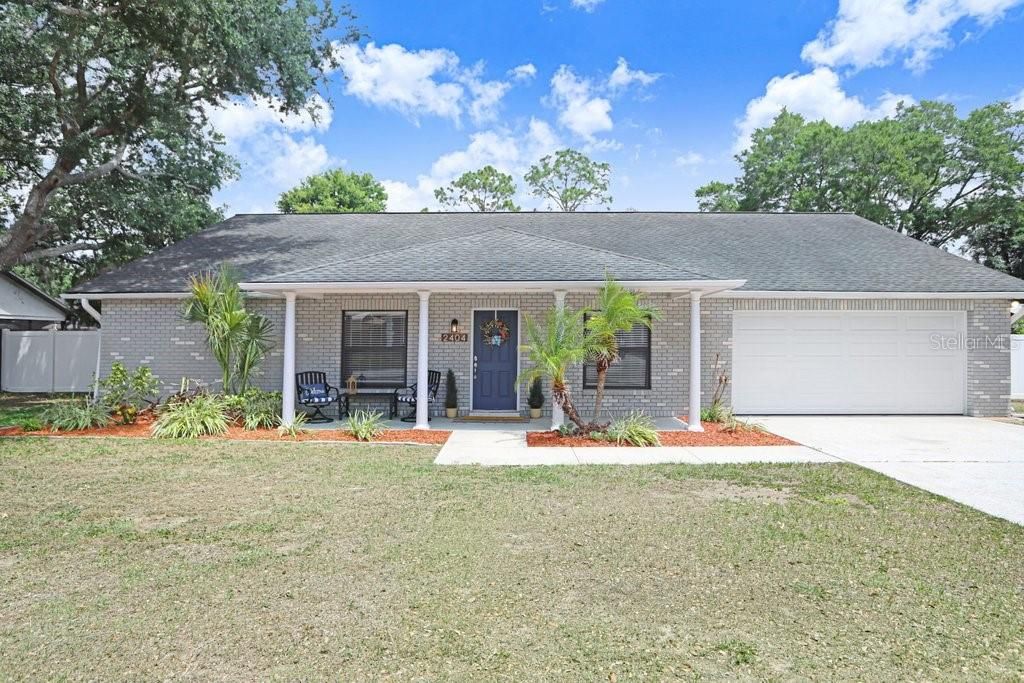 Photo of 2404 Buckhorn Manor Drive, Valrico, FL 33594 (MLS # TB8504011)