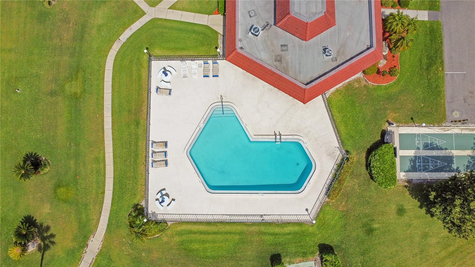 VILLAS CAPRI CONDO - Residential