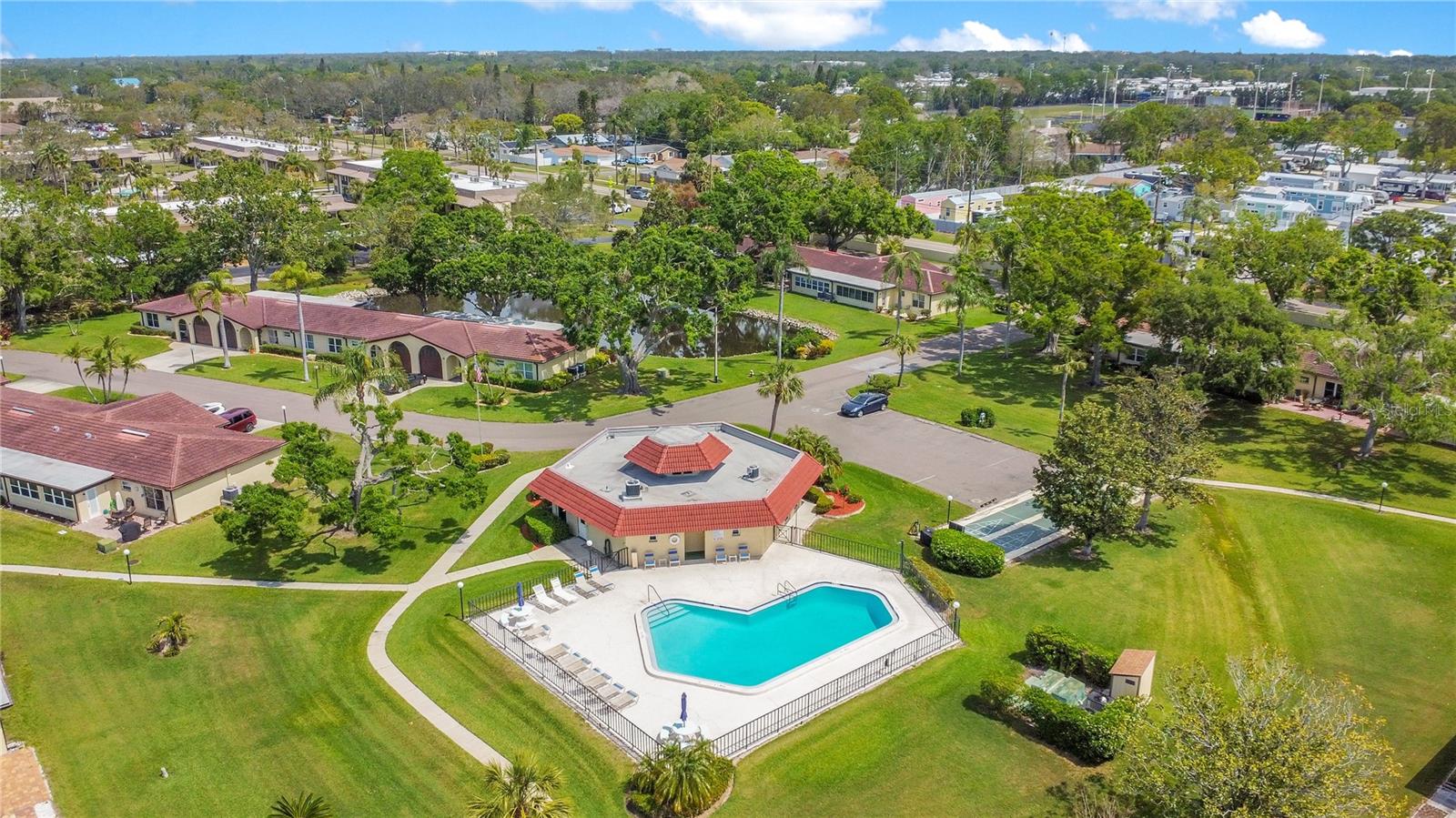 VILLAS CAPRI CONDO - Residential