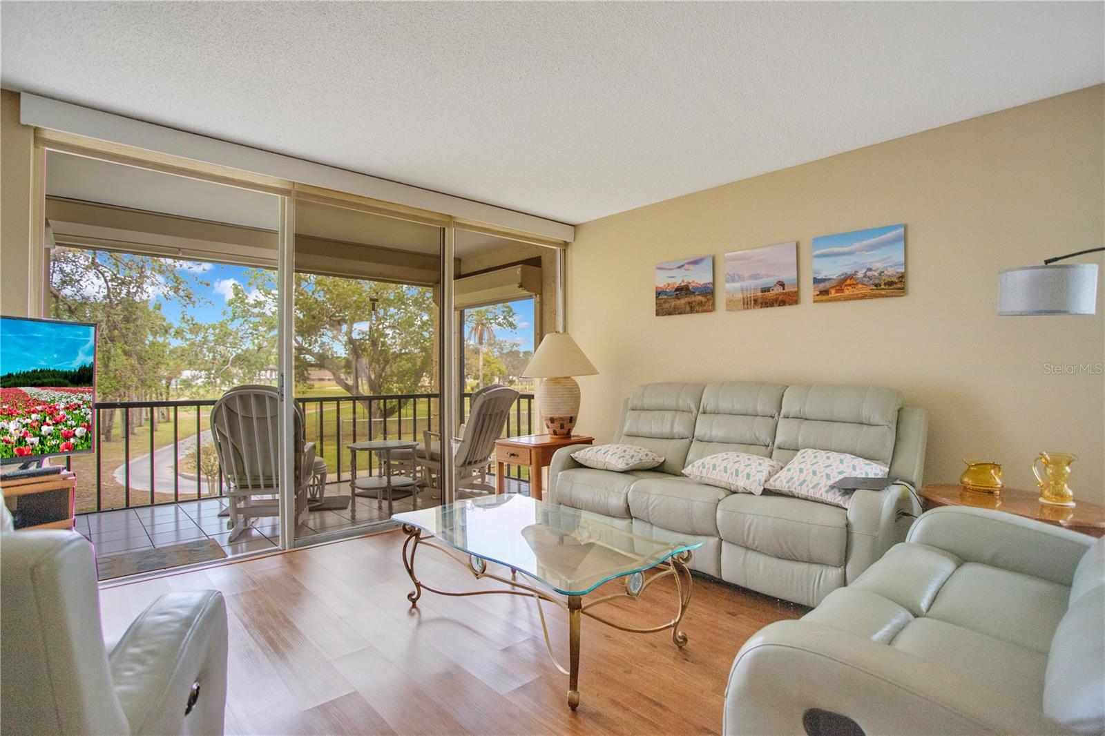 VILLAS CAPRI CONDO - Residential