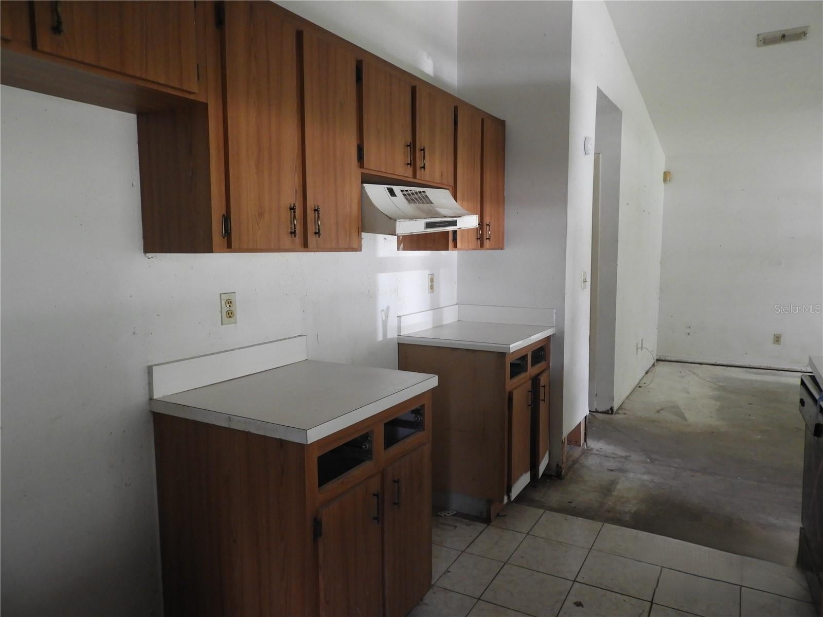 1211 NIAGARA STREET