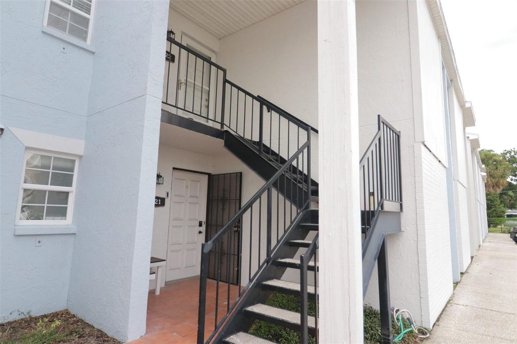 Photo of 3821 N Oak Drive #J22, Tampa, FL 33611 (MLS # TB8425031)