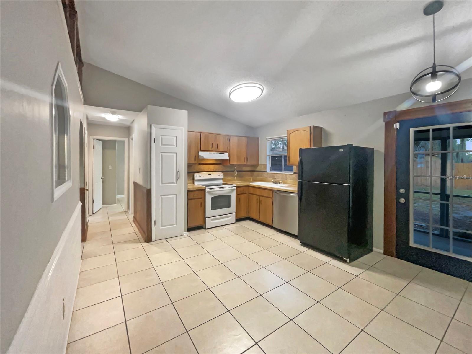 SUMMERSET - Residential